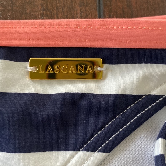 Venus Underwire a halter bikini top with string bottoms - Picture 2 of 5